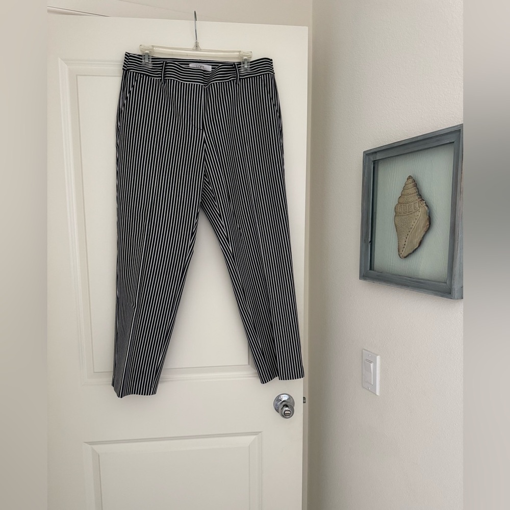LOFT Women’s Navy and White Pinstripe Pants - Picture 3 of 9
